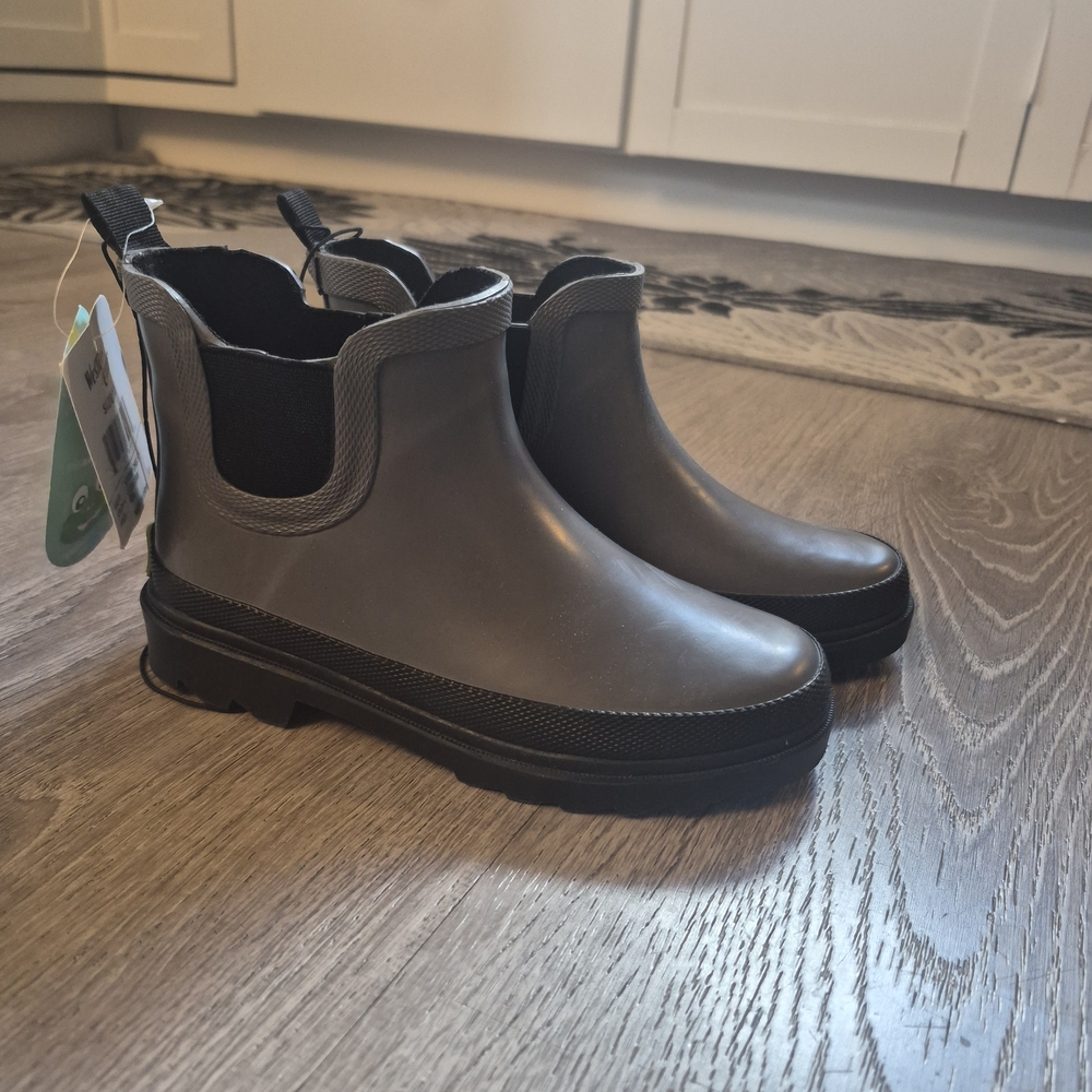 Western Chief Ash Ankle Boots